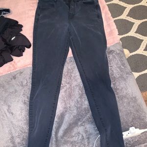 Black jeans. American eagle.